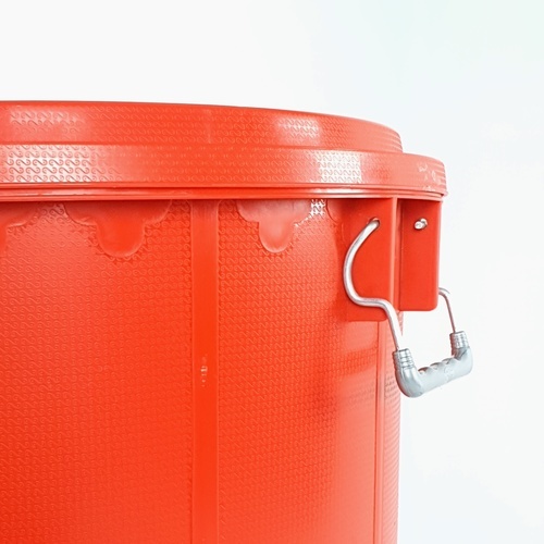 BIGONE ถังใส่น้ำพร้อมฝา แบบามาตรฐาน 80 ลิตร ขนาด 51x51x67ซม. สีแดง