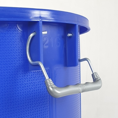 BIGONE ถังใส่น้ำพร้อมฝา แบบามาตรฐาน 80 ลิตร ขนาด 51x51x67ซม. สีน้ำงิน