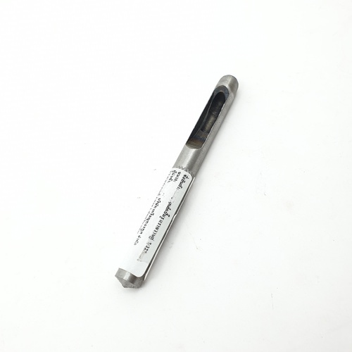 ขวานคู่ เหล็กปั๊มรู 7/32นิ้ว