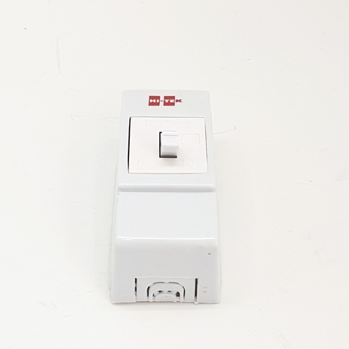 HI-TEK เซฟตี้เบรคเกอร์ 10A รุ่น HCB28010WH สีขาว