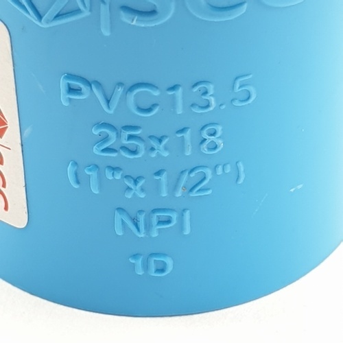 SCG ข้อต่อตรงลดเกลียวนอกทองเหลือง หนา 1x1/2(25x18) ชั้น 13.5 สีฟ้า