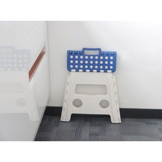 GOME เก้าอี้พลาสติกพับได้ รุ่น Jivin ขนาด 28.5x21.5x39 ซม. สีขาว