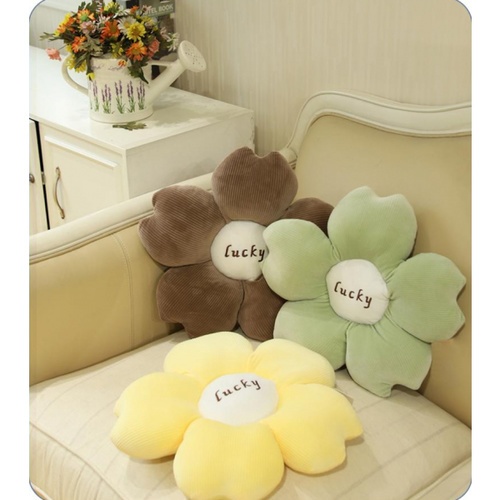 KOJI เบาะรองนั่งทรงดอกไม้น่ารัก N-665ขนาด45x45x9 ซม.คละสี