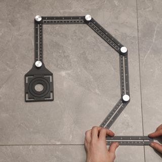 HUMMER ไม้บรรทัด 6 พับ สำหรับวัดตำแหน่งเจาะรูกระเบื้อง  รุ่น JGDW0703  3 ขนาด 25/40/45MM  (10.7X104X1.8cm)