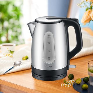 CLOSE กาต้มน้ำไฟฟ้า 1.8 ลิตร รุ่น JGS161 สีเงิน