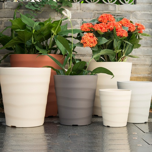 Tree‘O กระถางต้นไม้ทรงกลม  รุ่น6PY009-BE ขนาด15x16ซม. (6นิ้ว) สีน้ำตาลอ่อน