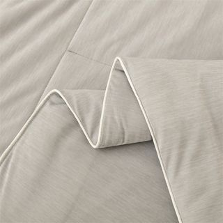 Truffle ผ้าห่มเย็น รุ่น Mina-04 ขนาด 150x200x3 ซม. สีเทาอ่อน