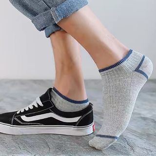 KOJI ถุงเท้าข้อสั้นสายเส้น รุ่นSC12 ขนาด5x20x0.4ซม.คละสี