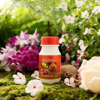 GOLDEN FLOWERS วัสดุบำรุงดินสูตรเร่งดอกเร่งสี ชนิดน้ำ 250cc.