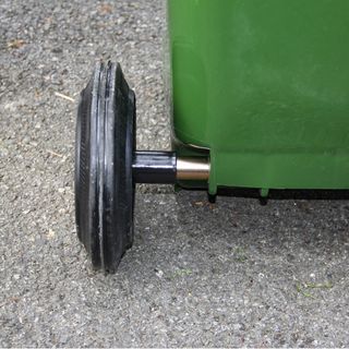 KLEANZY ถังขยะเทศบาลฝาสวิงทรงเหลี่ยม 120 ลิตร รุ่น TG51804H-GN ขนาด 57x46x93-106 ซม. สีเขียว (ขยะเปียก) 1/4