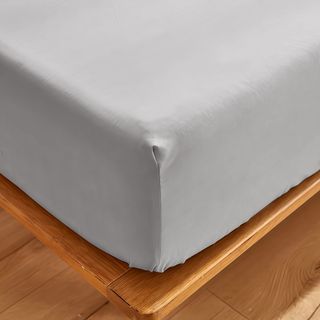 Truffle ผ้าปูที่นอน 1 ชิ้น รุ่น Rina-02 ขนาด 6 ฟุต สีเทา