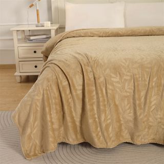 Truffle ผ้าห่ม รุ่น Yuna-02 ขนาด 150x200 ซม. สีกากี