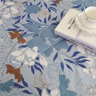 TRUFFLE ชุดเครื่องนอนพร้อมผ้านวม 6 ชิ้น รุ่น Riku-04 ขนาด 6ฟุต สีน้ำเงิน