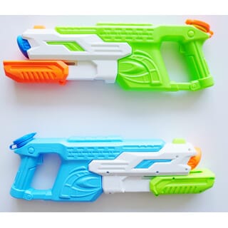 TOYS ของเล่นปืนฉีดน้ำแบบชัก รุ่น1031 ขนาด38x13.5x5ซม.คละสี