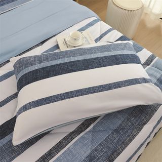 TRUFFLE ชุดเครื่องนอนพร้อมผ้านวม 6 ชิ้น รุ่น Riku-03 ขนาด 6ฟุต สีน้ำเงิน