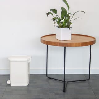 Kleanzy ถังขยะเหยียบเหลี่ยมทรงแคบ 6.5 ลิตร ขนาด 16x25.5x31 ซม. รุ่น TG50720 สีครีม