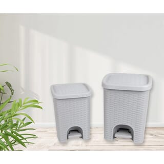 Kleanzy ถังขยะเหยียบเหลี่ยมลายสาน 6 ลิตร ขนาด 20.5x20.5x28 ซม. รุ่น TG54602 สีเทา