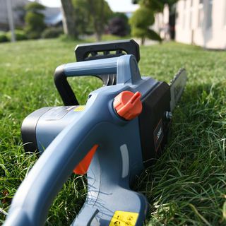 SENIX เลื่อยโซ่ไฟฟ้า 11.5นิ้ว 650W รุ่นCSE18-L-EU สีน้ำเงินดำ