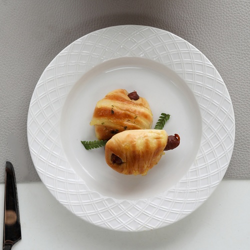 ADAMAS จานเซรามิค 8.5 นิ้ว FIONA-WH02 สีขาว