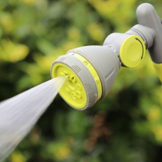 Tree’O Plus ปืนฉีดน้ำก้านยาว ปรับหัวได้8รูปแบบ พร้อมก้านยืดได้ รุ่นDY2353K ขนาด60-81ซม. สีเขียวเทา