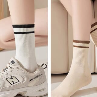 KOJI ถุงเท้าข้อกลางลายเส้นบน รุ่นSC52 ขนาด11x18x0.5ซม.คละสี