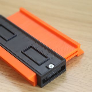 HUMMER ตัวลอกแบบงานกระเบื้อง รุ่น JGDW0705 ขนาดยาว 5 นิ้ว ลึก 3cm  (10.10X14.5X2.1cm)