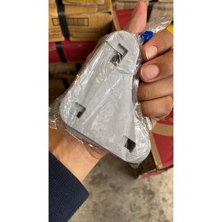 มุมฉาก-ประกอบชั้นเหล็กฉากรู 1.8มิล (20แผ่น/ถุง)