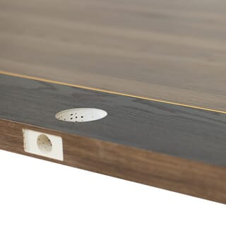 WELLINGTAN ประตูยูพีวีซีบานทึบเซาะร่อง UPVC-WEFU010-3 ขนาด 80x200ซม. สีทูโทน น้ำตาลอ่อน-วอลนัท (เจาะลูกบิด)