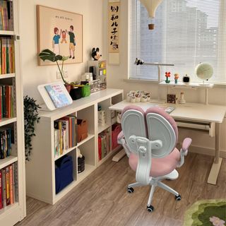 SMITH เก้าอี้สำนักงานเด็ก รุ่น BLOSSOM ขนาด 42x58x90-100 ซม. สีชมพู