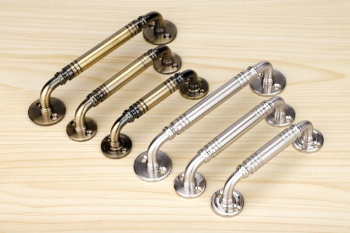 TORSTEN มือจับประตูสแตนเลส 201 27x137x33มม. รุ่น6DJ003-2 สีสแตนเลส