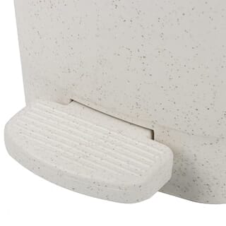 Kleanzy ถังขยะเหยียบเหลี่ยมทรงแคบ 6.5 ลิตร ขนาด 16x25.5x31 ซม. รุ่น TG50720 สีครีม