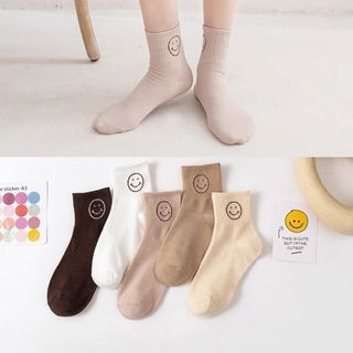 KOJI ถุงเท้าข้อกลางลายยิ้ม รุ่นSC22 ขนาด11x17.5x0.5ซม.คละสี