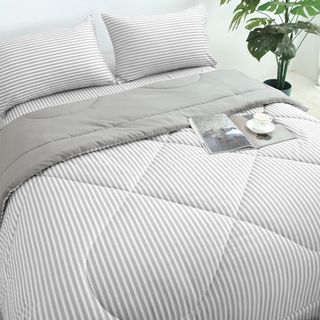 TRUFFLE ชุดเครื่องนอนพร้อมผ้านวม 4 ชิ้น รุ่น Yume-01 ขนาด 3.5ฟุต สีเทา