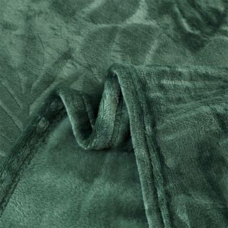 Truffle ผ้าห่ม รุ่น Yuna-03 ขนาด 150x200 ซม. สีเขียว