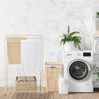 SAKU ราวพาดผ้าเหล็กพร้อมชั้นวาง 1 ชั้น FW-901372A ขนาด 70x30x110 ซม. สีเบจ