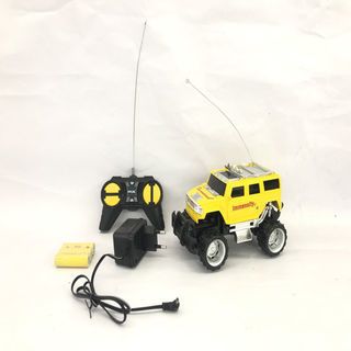 TOYS ของเล่นรถ SUV บังคับ 4 ทิศทาง #2012-5D (28x16x12ซม.)