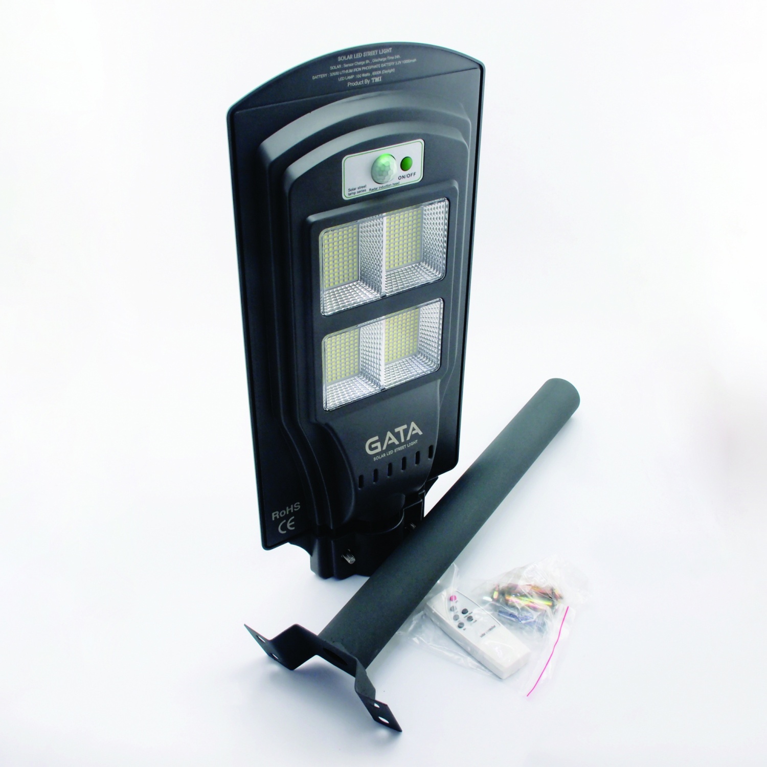 GATA โคมไฟถนนโซล่าเซลล์ 100 วัตต์ แสงเดย์ไลท์