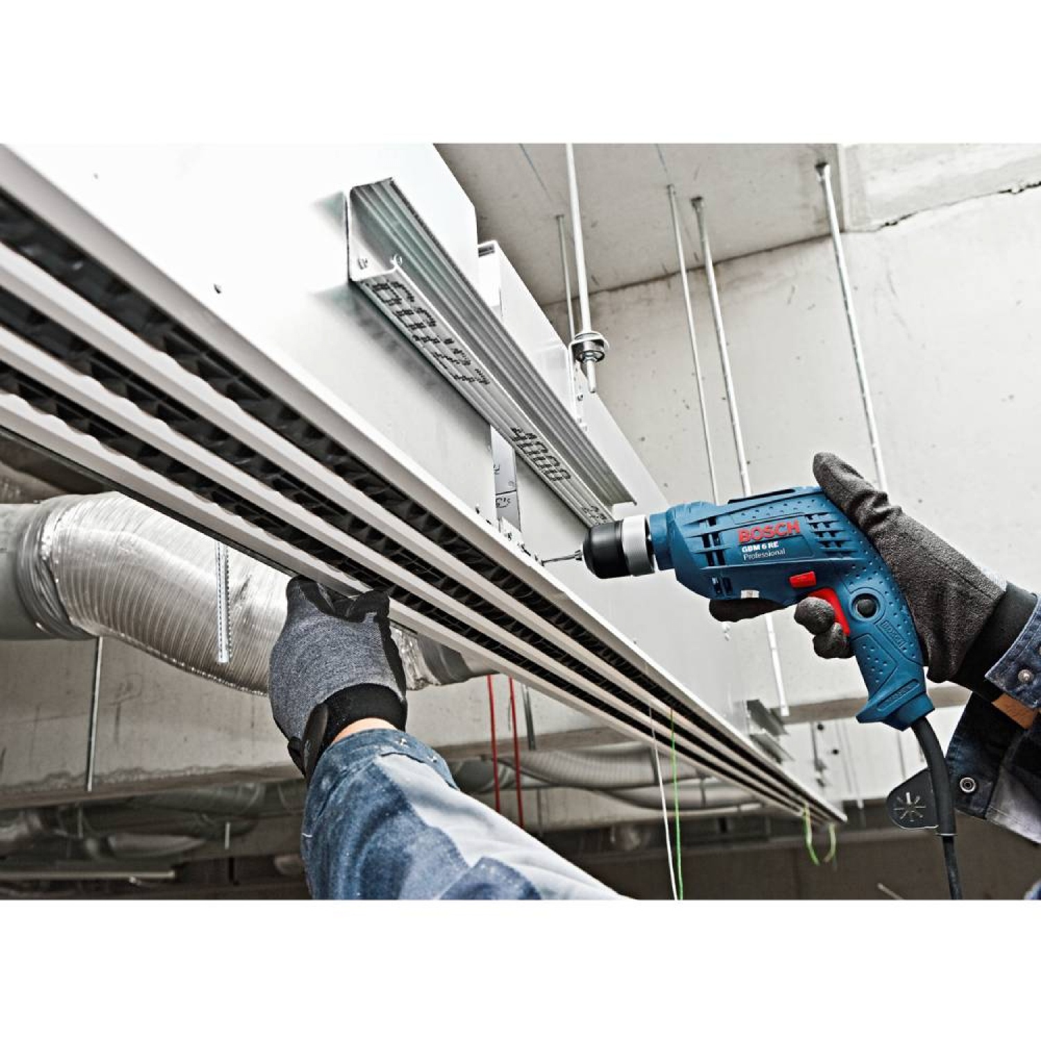 BOSCH สว่านไฟฟ้า 6.5มม. 350W รุ่น GBM 6 RE