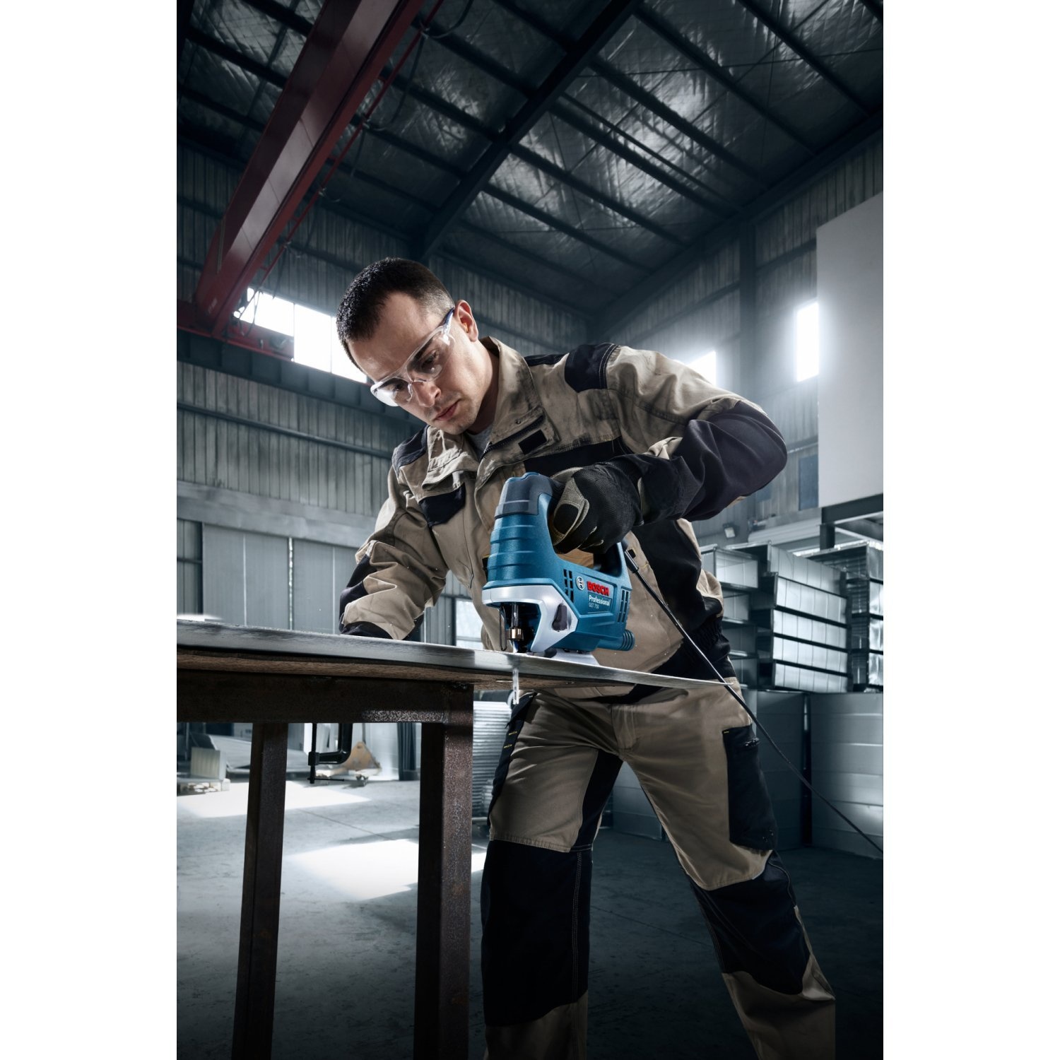 BOSCH เลื่อยจิ๊กซอว์ 520W รุ่น GST750