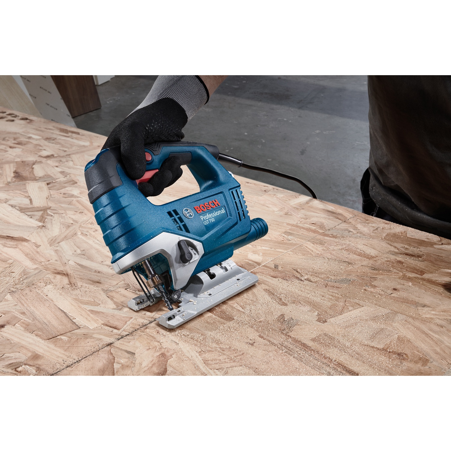 BOSCH เลื่อยจิ๊กซอว์ 520W รุ่น GST750