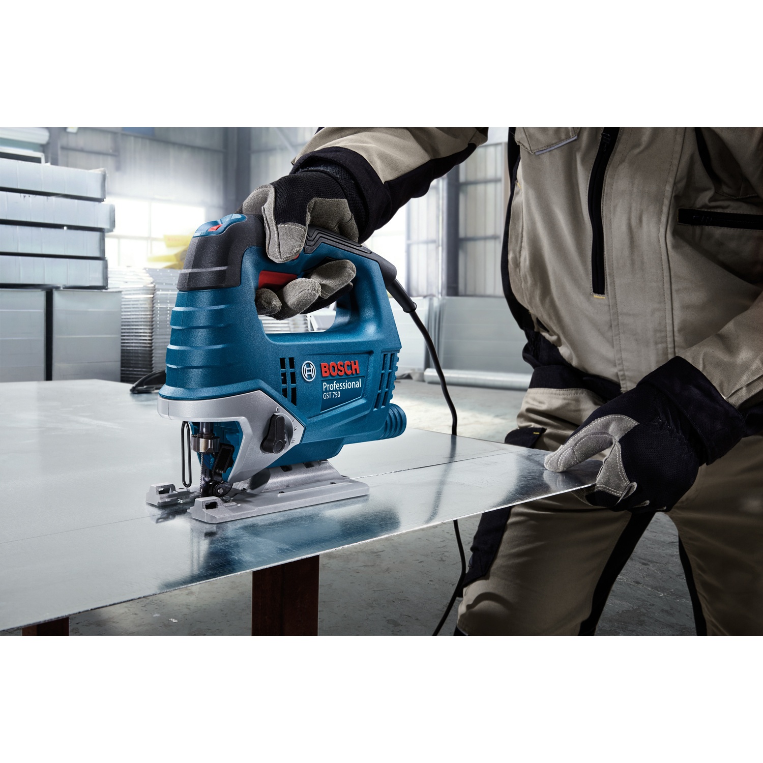BOSCH เลื่อยจิ๊กซอว์ 520W รุ่น GST750