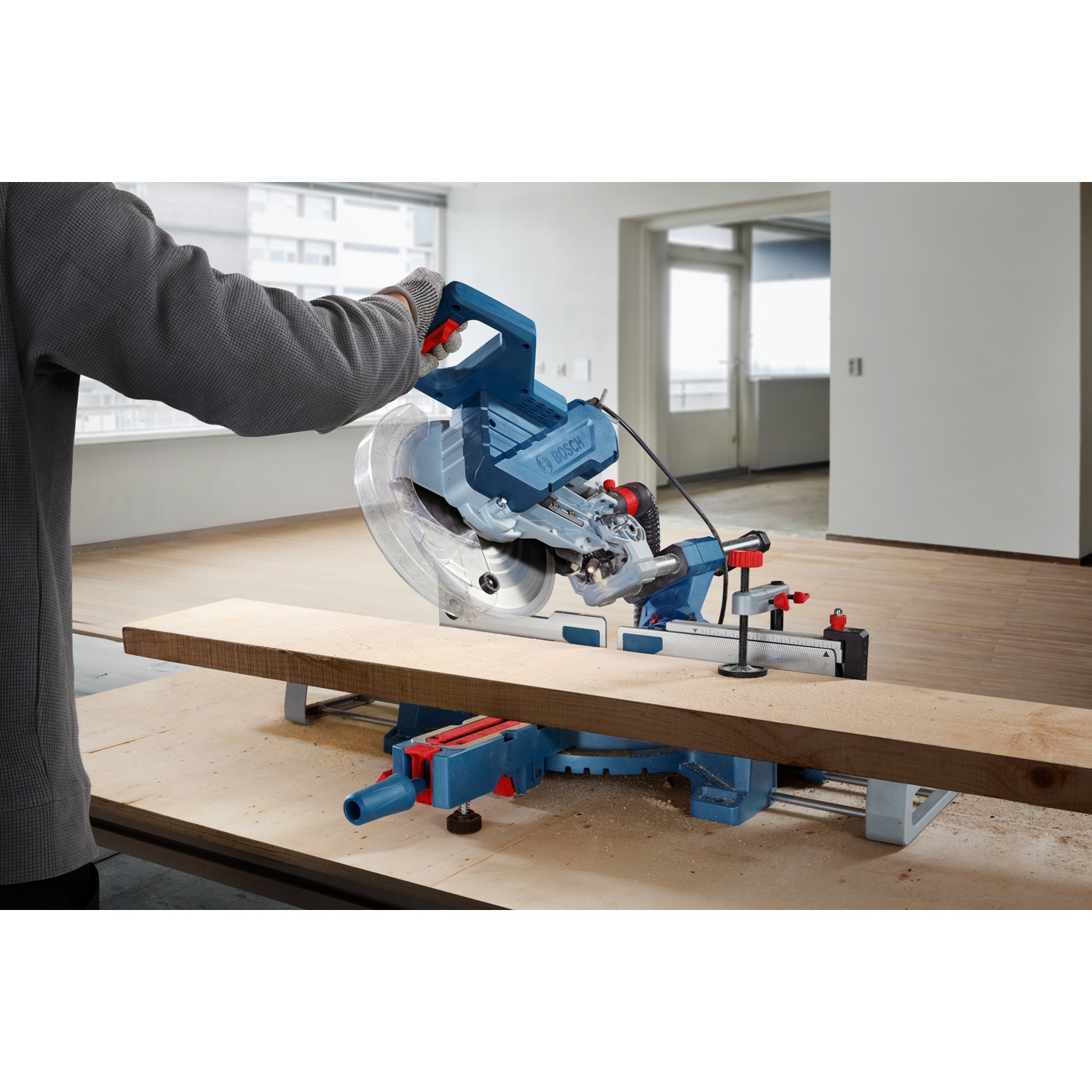 BOSCH แท่นตัดองศาสไลด์ รุ่น GCM 254 D
