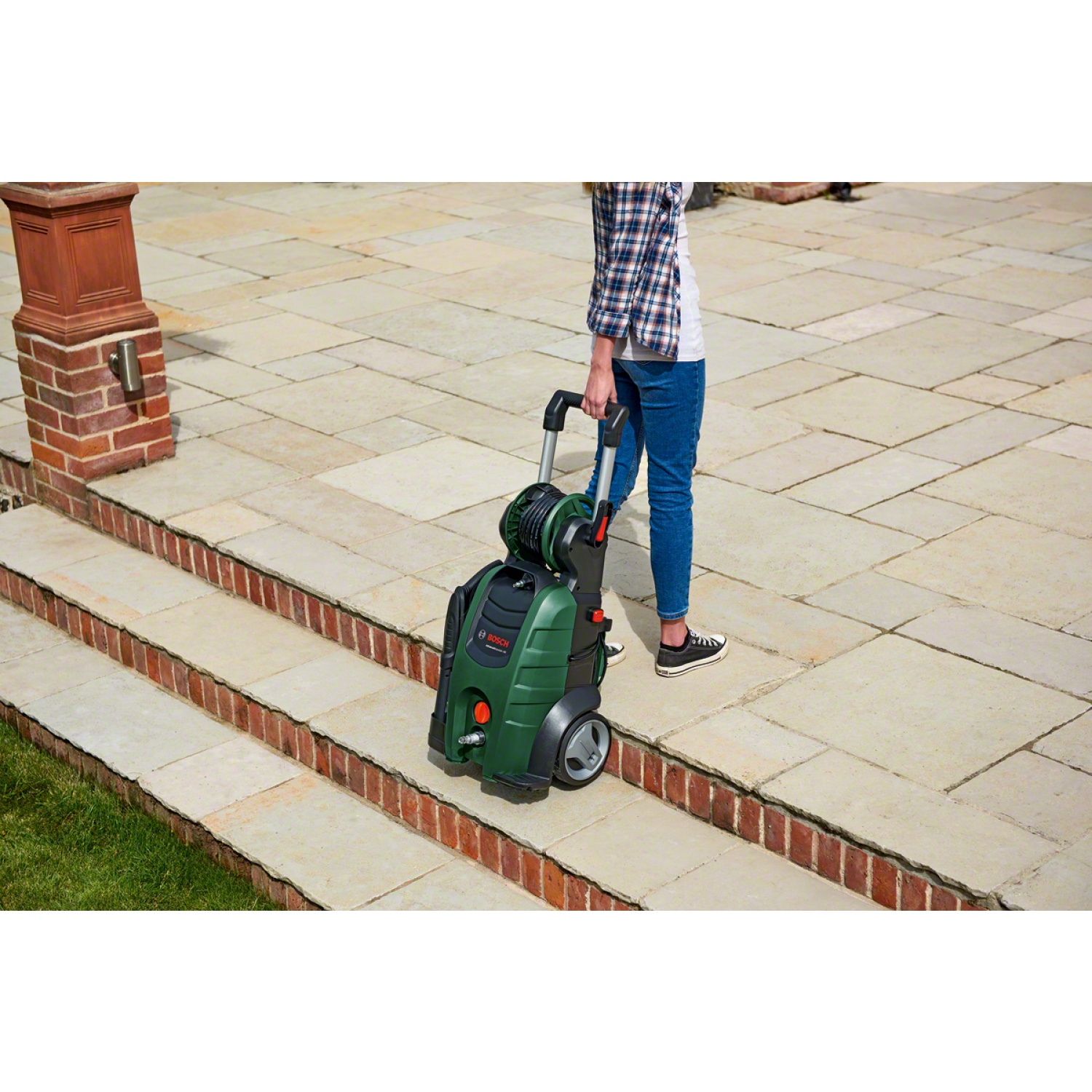 BOSCH เครื่องฉีดน้ำแรงดันสูง 140บาร์ Advanced Aquatak