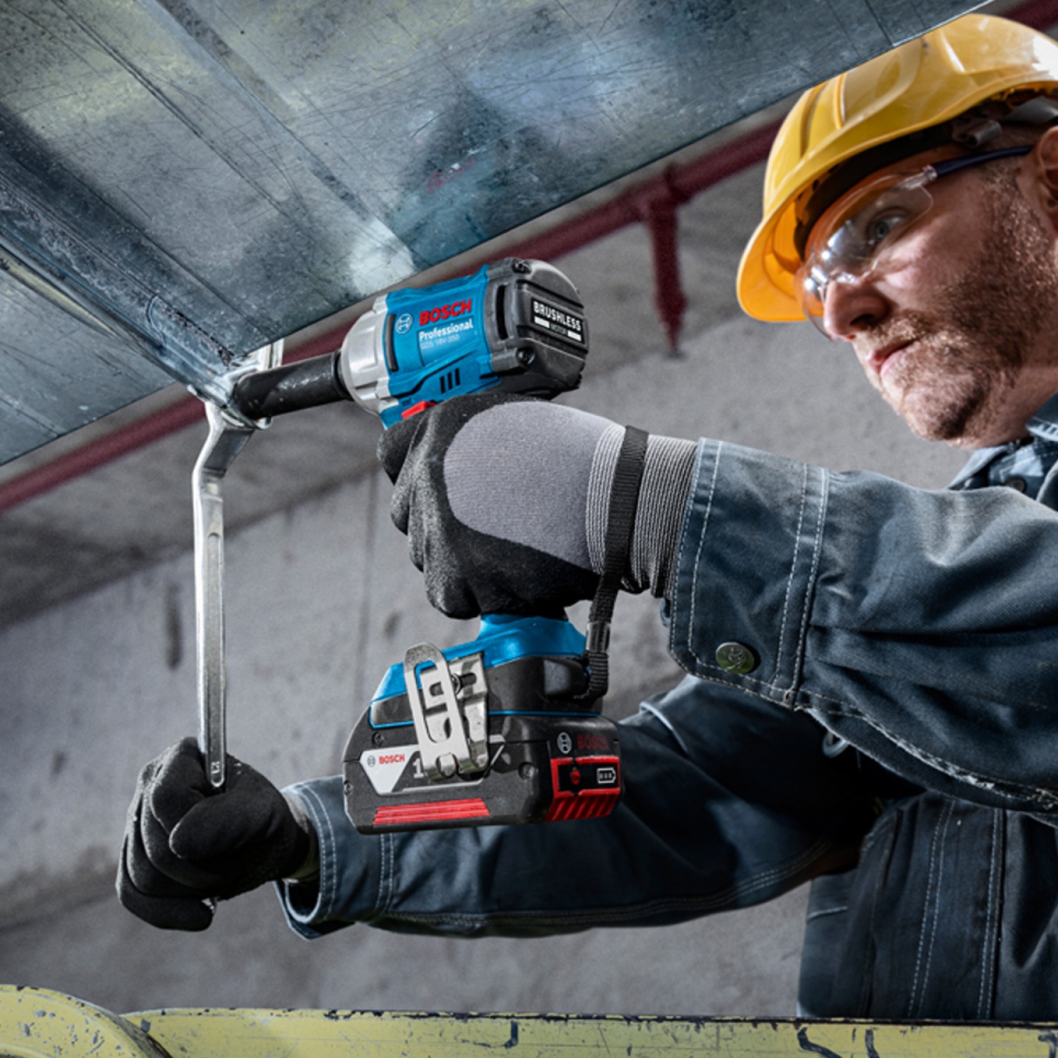 BOSCH บล็อกกระแทกไร้สาย 18V 4.0Ah 2xBatt รุ่น GDS18V-350