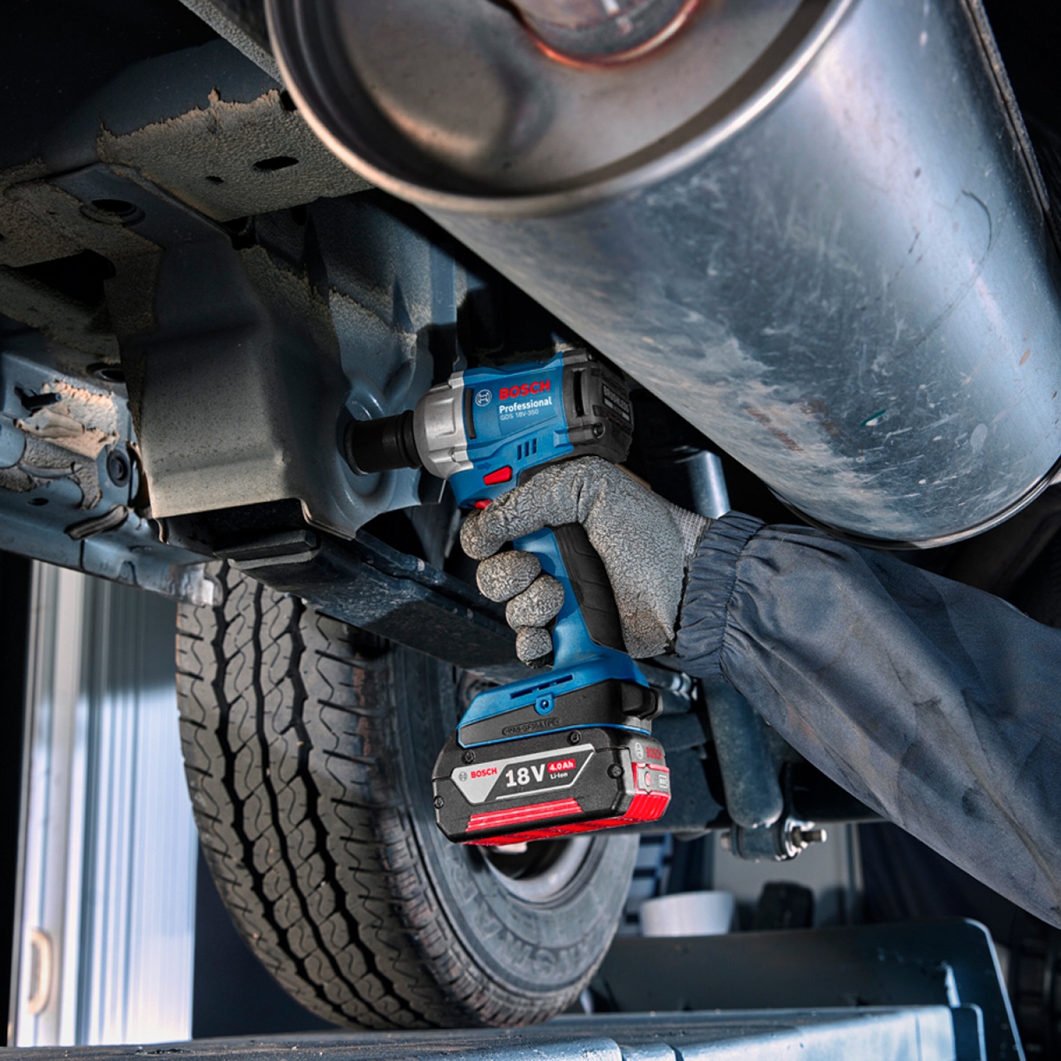 BOSCH บล็อกกระแทกไร้สาย 18V 4.0Ah 2xBatt รุ่น GDS18V-350