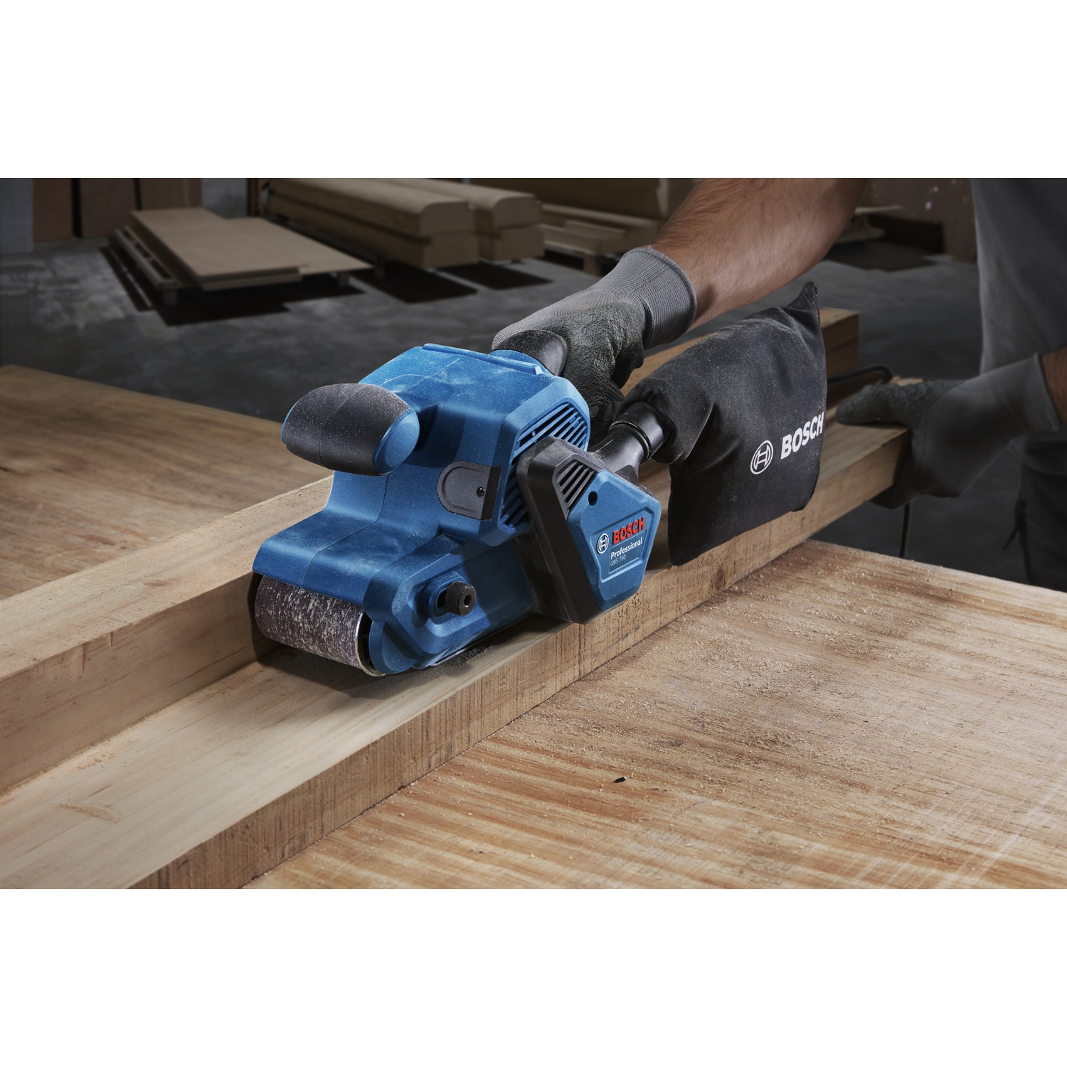 BOSCH เครื่องขัดกระดาษทรายสายพาน รุ่น GBS 750