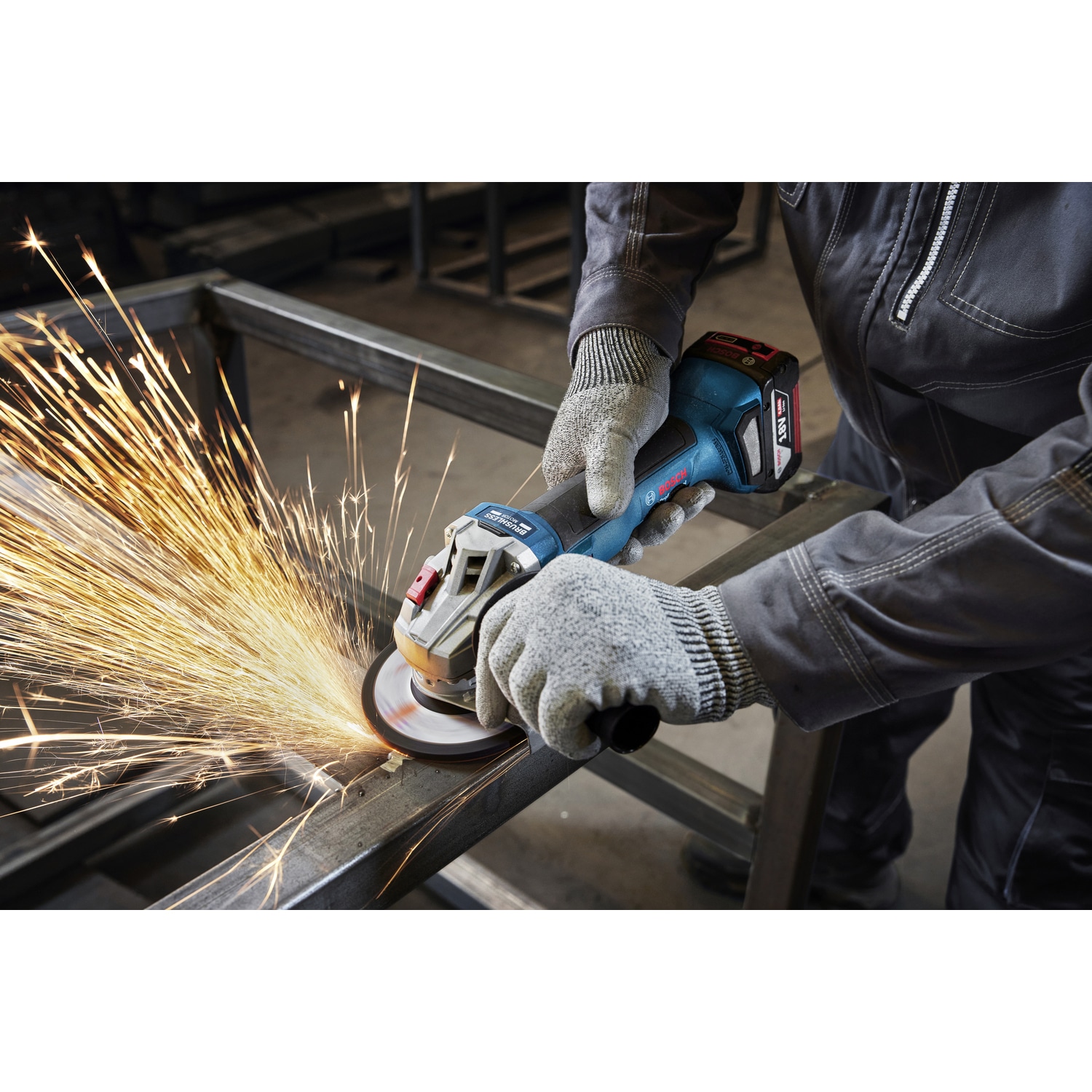 BOSCH เครื่องเจียร์ 4 นิ้ว ไร้สาย 18V รุ่น GWS18V-8 (เฉพาะเครื่อง)