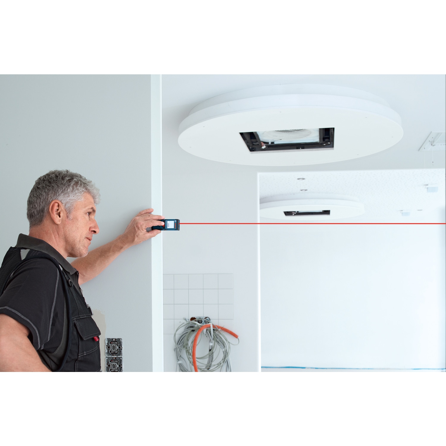 BOSCH เครื่องเลเซอร์วัดระยะ รุ่น GLM 40-12