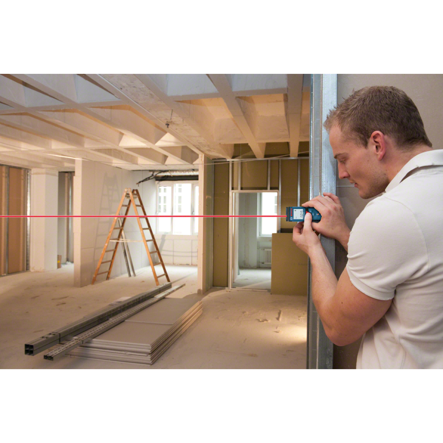 BOSCH เครื่องเลเซอร์วัดระยะ รุ่น GLM 40-12