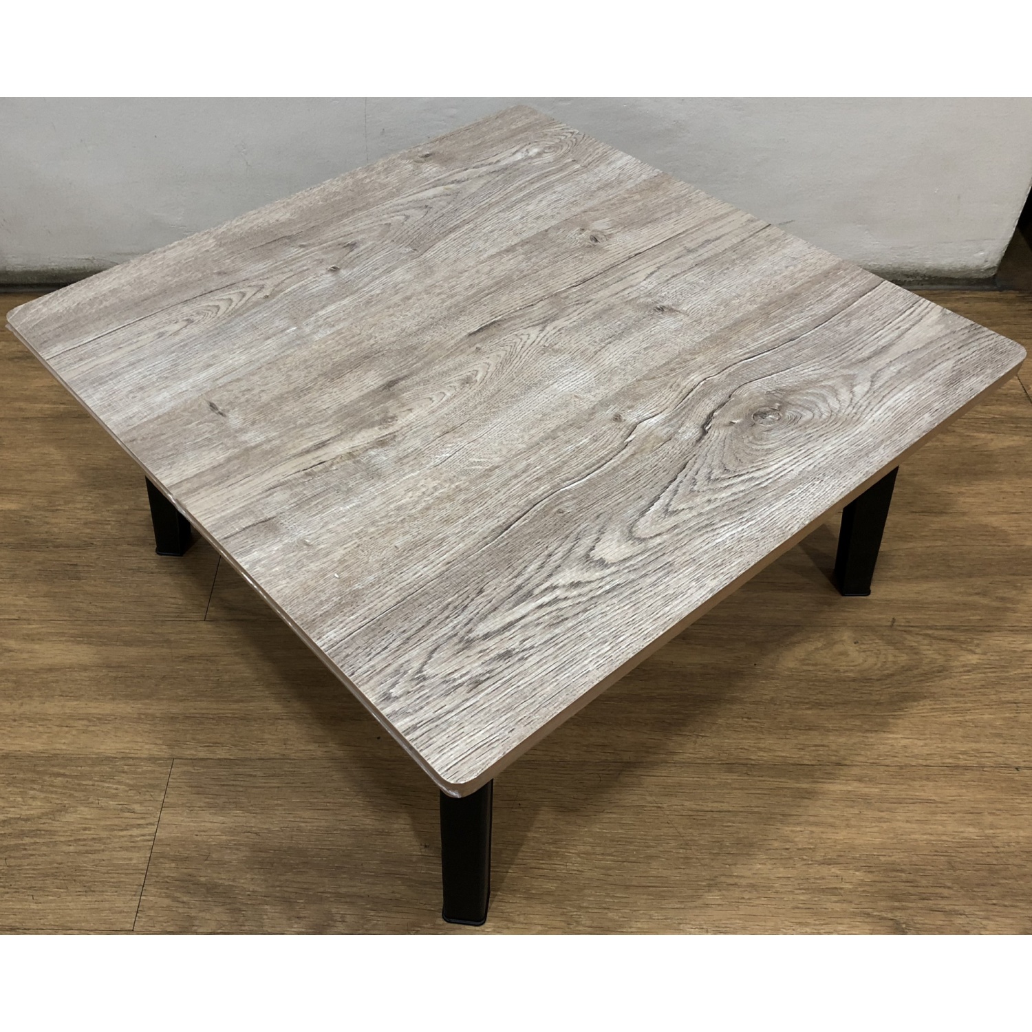 NOBURU โต๊ะญี่ปุ่น 60x60 ซม. ลายคาร์ปูชิโน่